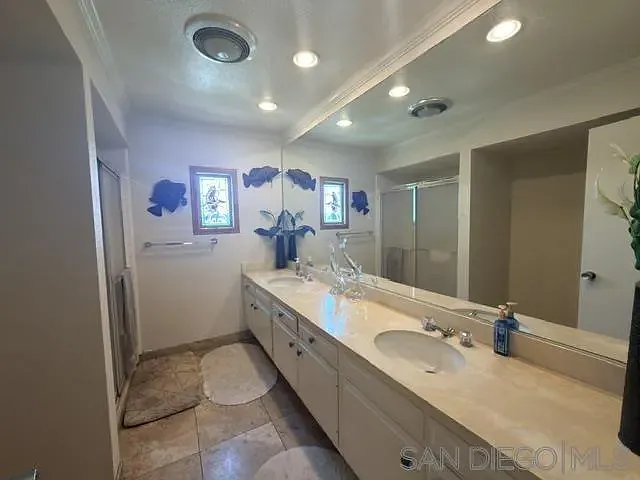92 Antigua Ct — Photo 15