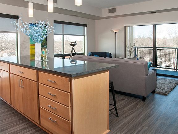 5th image of 5426 Nicollet Ave #311