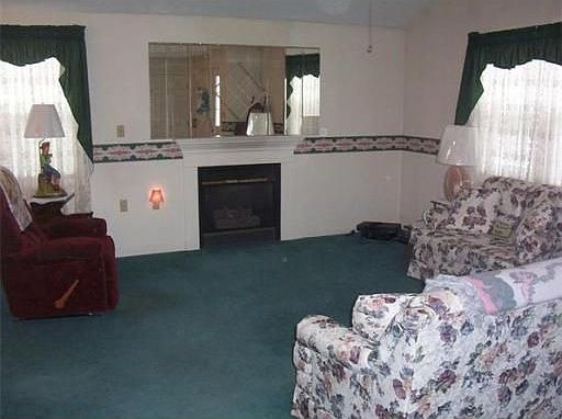 4th image of 30 Crystal Water Dr