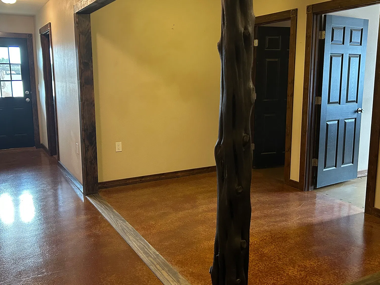 3 bed, 1893 sqft, $3,495 — Photo 4