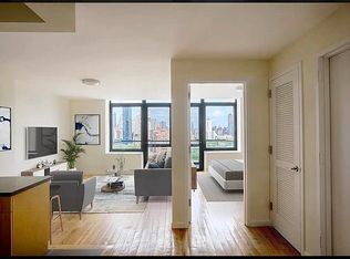 34-61 Vernon Blvd #E701, Astoria, NY 11106