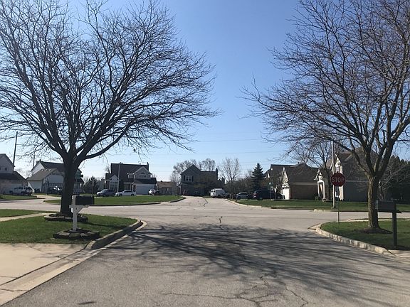 5th image of 7 N Lakewood Ct