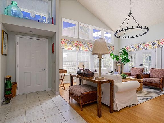 5th image of 7814 Ontario Street Cir
