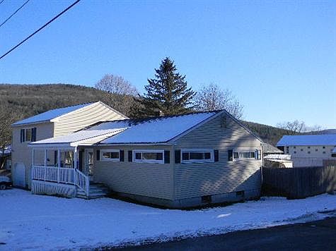 From Lynn Ann Dr....