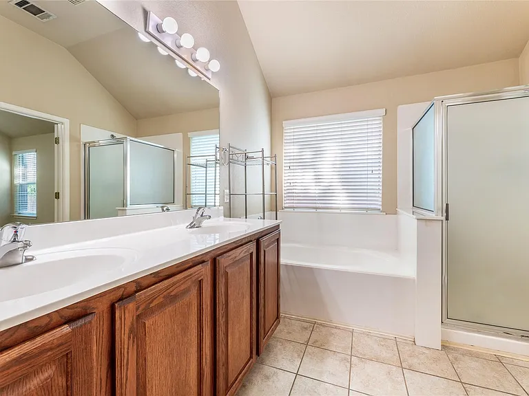 3705 Turetella Dr — Photo 14