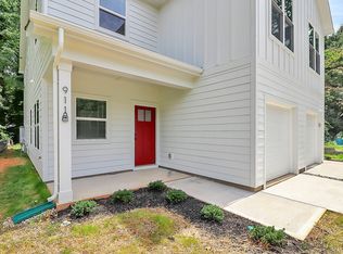 911 Yellowstone Dr, Charlotte, NC 28208