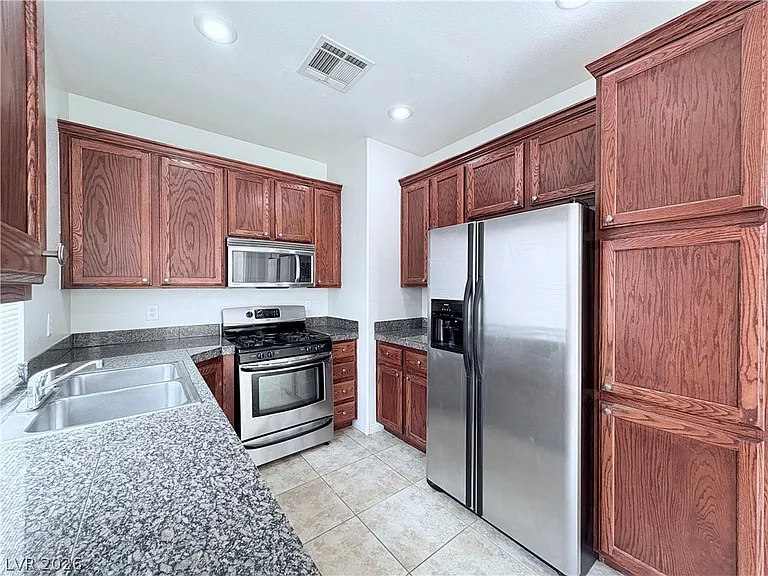 8141 Golden Flowers St — Photo 5