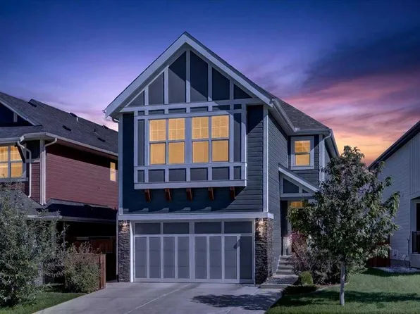 44 SW Magnolia Hts SE, Calgary, AB T3M 2Z7
