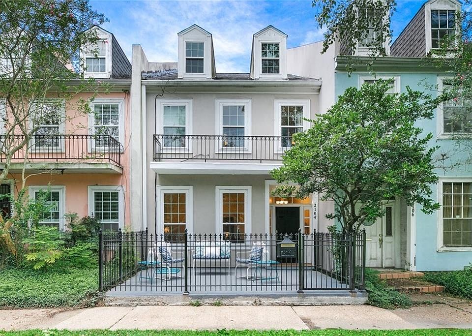 1st image of 2104 Napoleon Ave