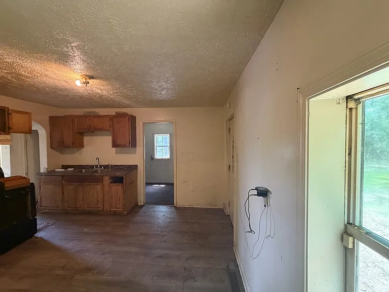 605 S Ligonier St — Photo 24