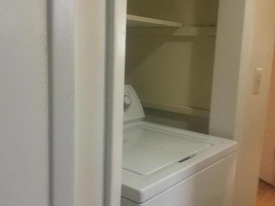 1st image of 1229 Willow Branch Ave #5