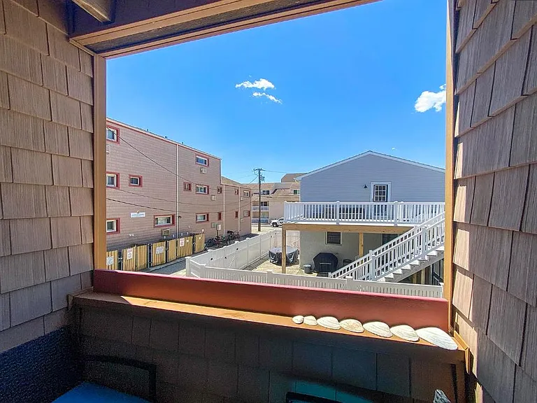330 42nd St S #B15 — Photo 15