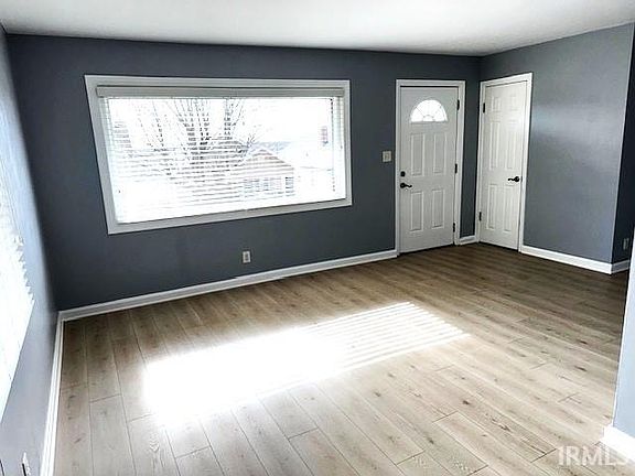 4th image of 2735 Marion Ave