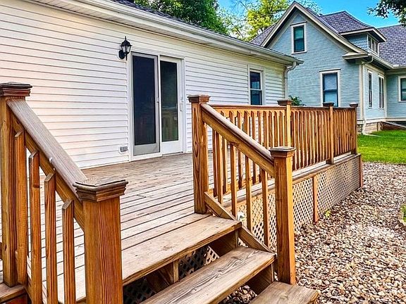 2nd image of 313 N 3rd Ave