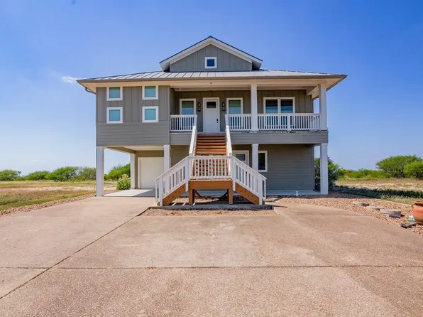 342 Bay Club Dr, Seadrift, TX 77983