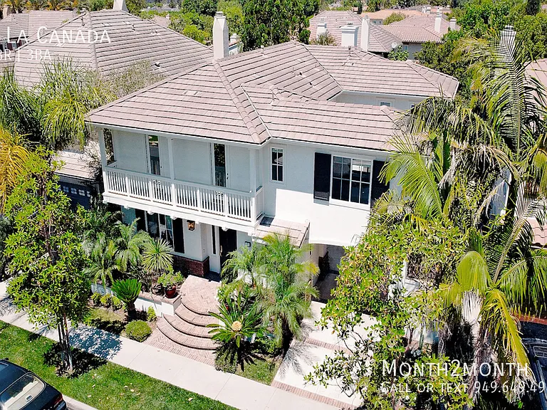 5 La Canada — Photo 26