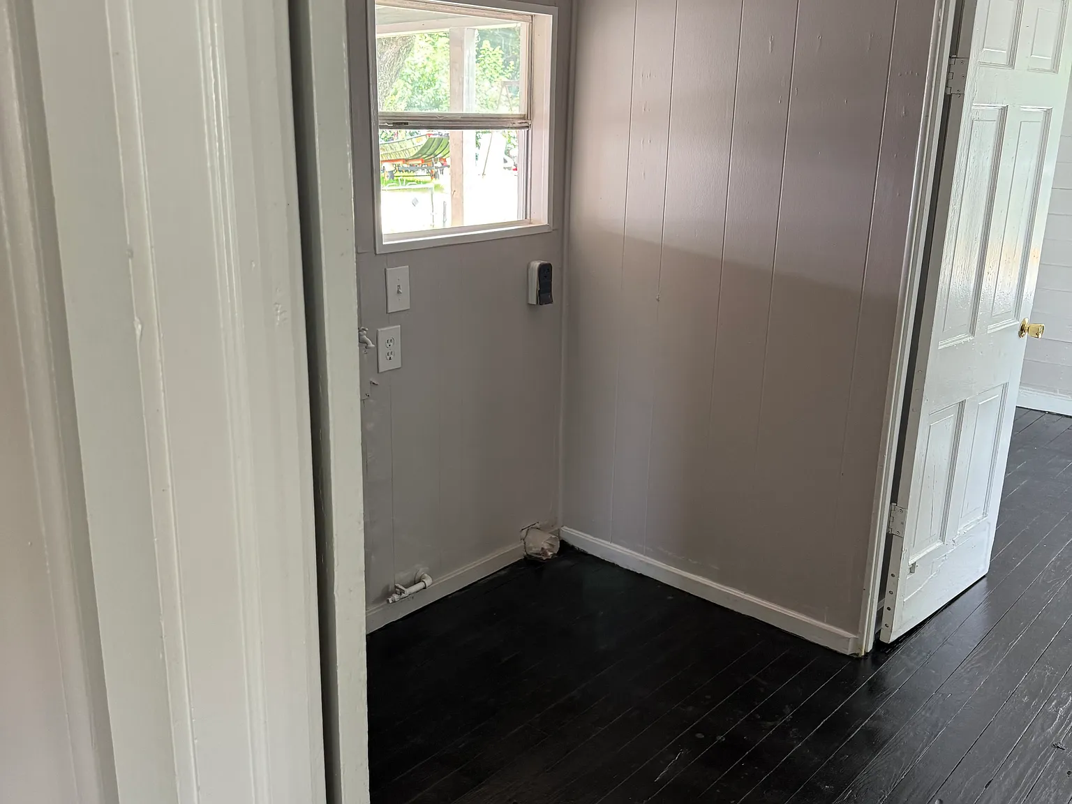 3 bed, 1056 sqft, $1,500 — Photo 3