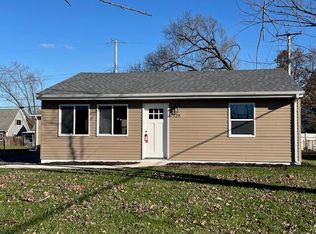 729 Imperial Rd, Valparaiso, IN 46385