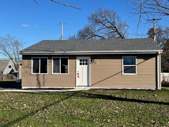 729 Imperial Rd, Valparaiso, IN 46385