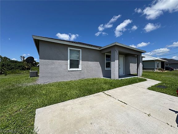 2nd image of 8036 Buttercup Cir