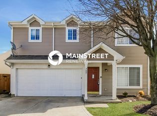 709 Cembra Dr, Greenwood, IN 46143