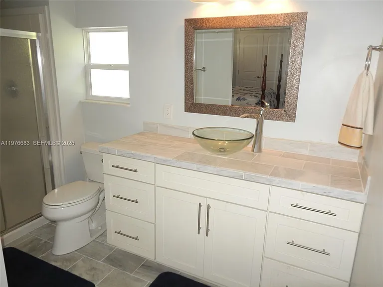 2461 SW 50th St #0 — Photo 7