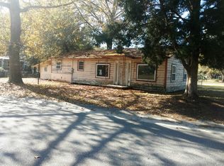 300 Bonneau St, Bonneau, SC 29431