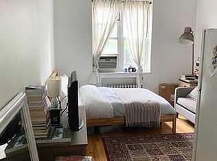 317 W 29th St APT 3D, New York, NY 10001