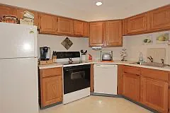 65 Commonwealth Dr — Photo 11