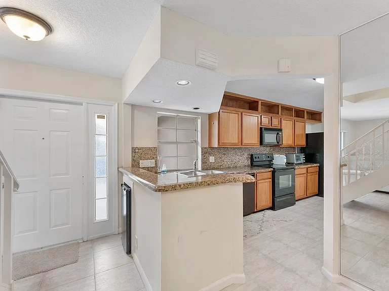 2704 Vision Dr — Photo 13