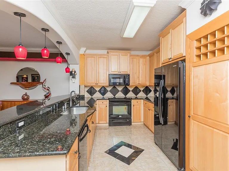 80 Surfview Dr #103 — Photo 10