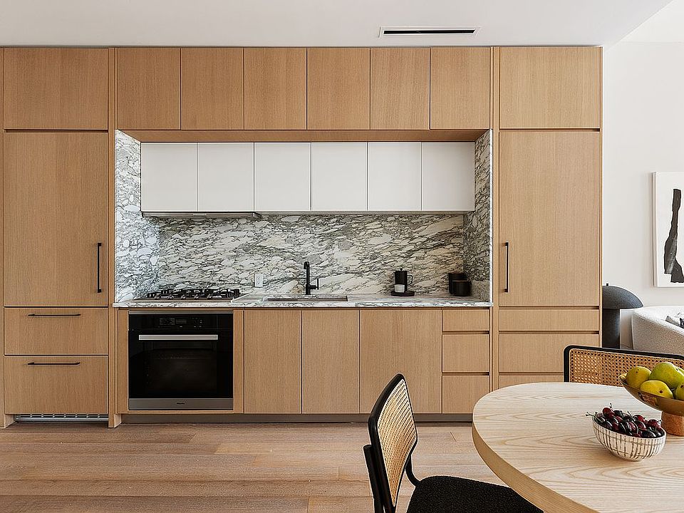 1st image of 517 W 29th St APT 3E