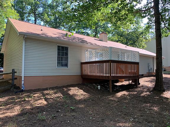 3rd image of 135 Jefferson Dr
