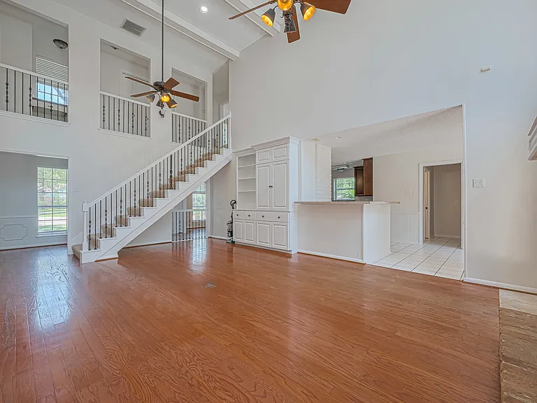 Paradise Valley Dr — Photo 15