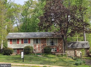 117 Kingsley Rd SW, Vienna, VA 22180