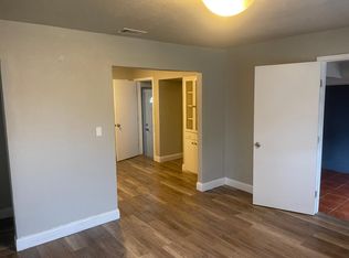 1011 S Van Buren St, Mc Gregor, TX 76657