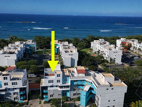 2nd image of Chalets De La Playa #131