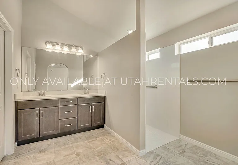 1419 W Stayner Dr — Photo 8
