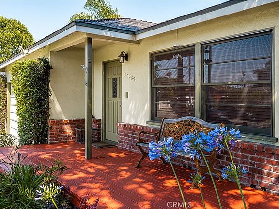 5th image of 20282 Bayview Ave