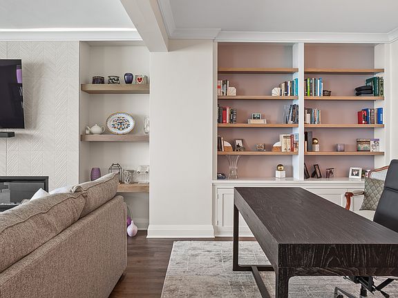 5th image of 1616 Sheridan Rd Unit 6D