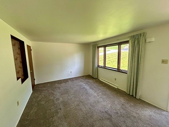 3rd image of 5764 Wilson Dr