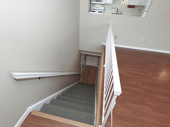 3rd image of 1063 Hampton Hbr #1063