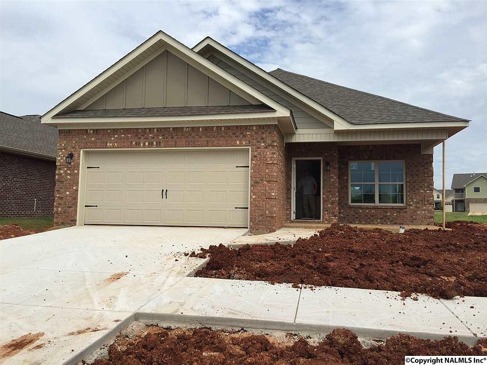 1st image of 8216 Stone Mill Dr NE
