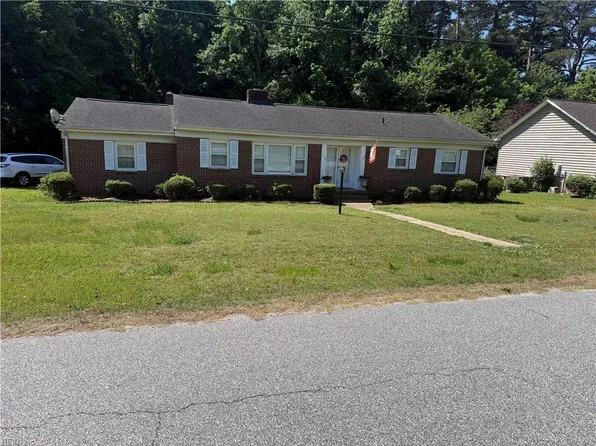 218 Northbrooke Ave, Suffolk, VA 23434