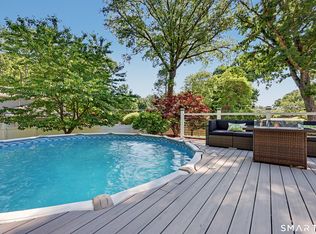 5 Caddy Rd, Norwalk, CT 06851