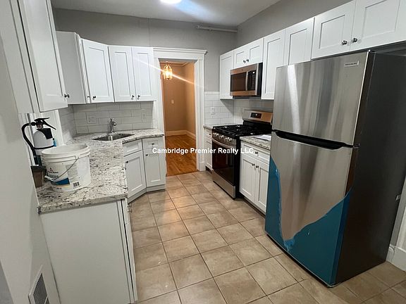 3rd image of 1557 Mass Ave #4