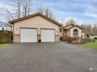 14017 145th Ave E, Orting, WA 98360