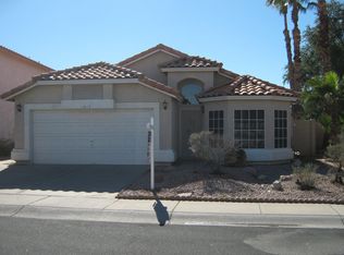 1017 W Cantebria Dr, Gilbert, AZ 85233