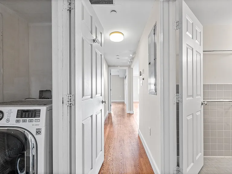 25 Bay State Rd #6 — Photo 18