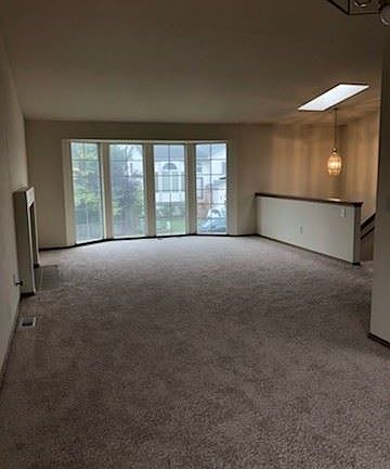 4th image of 10525 57th Dr NE